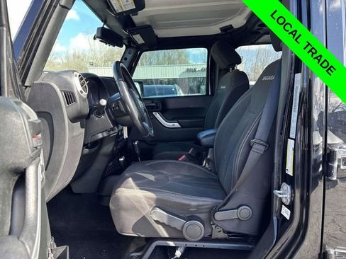 Used 2018 Jeep Wrangler Unlimited Sahara w/ Dual Top Group image 3