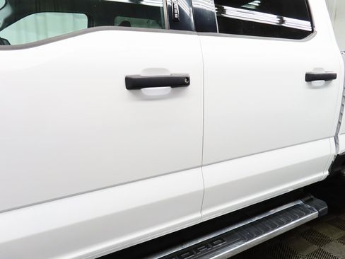 Used 2023 Ford F450 XLT image 33