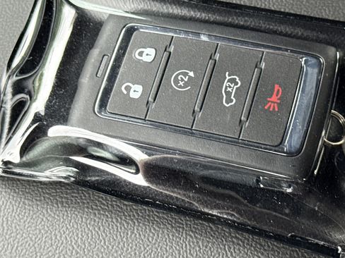 New 2026 Jeep Grand Cherokee Laredo X RWD image 34