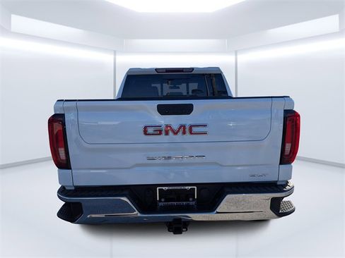 Used 2021 GMC Sierra 1500 SLT w/ SLT Premium Package image 4