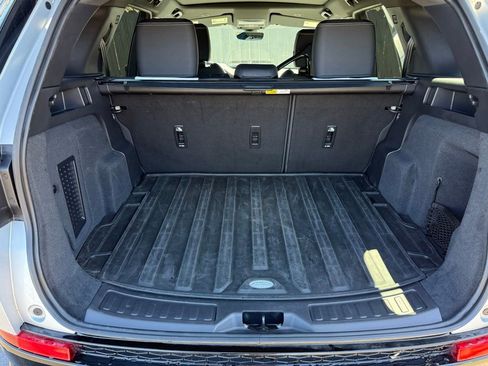 Certified 2025 Land Rover Discovery Sport Dynamic SE image 34