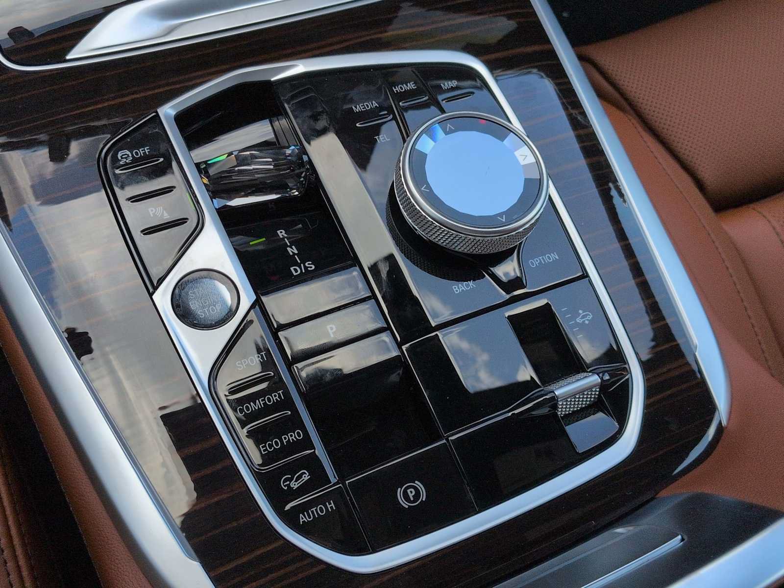 Used 2027 BMW X7 xDrive40i w/ Executive Package AWD/4WD image 35