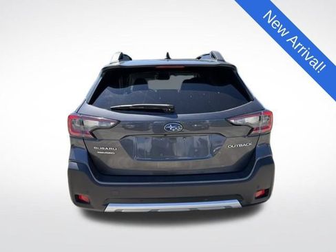 Used 2023 Subaru Outback Limited AWD/4WD image 6