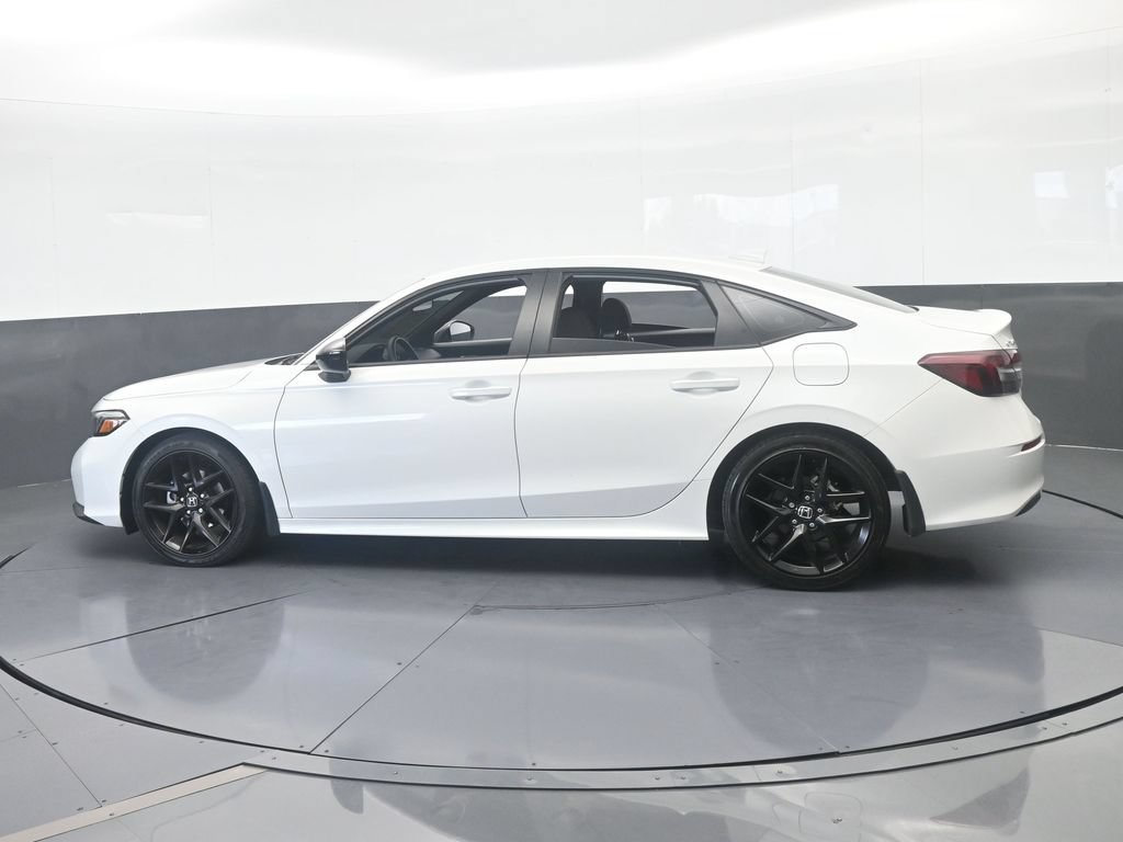Used 2025 Honda Civic Sport image 3
