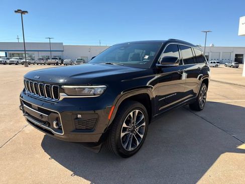 Used 2021 Jeep Grand Cherokee L Overland w/ Luxury Tech Group IV AWD/4WD image 7
