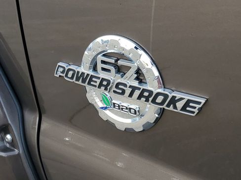 Used 2015 Ford F250 XLT w/ FX4 Off-Road Package image 34