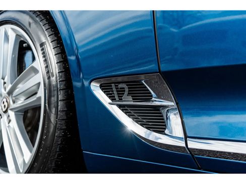 Used 2020 Bentley Continental GT image 17