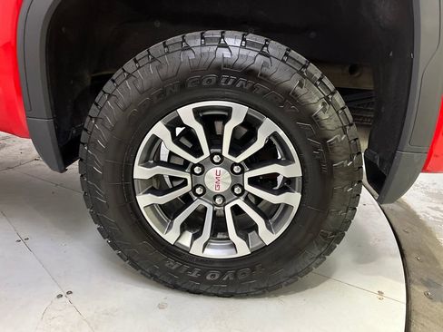 Used 2022 GMC Sierra 1500 AT4 w/ AT4 Preferred Package image 14