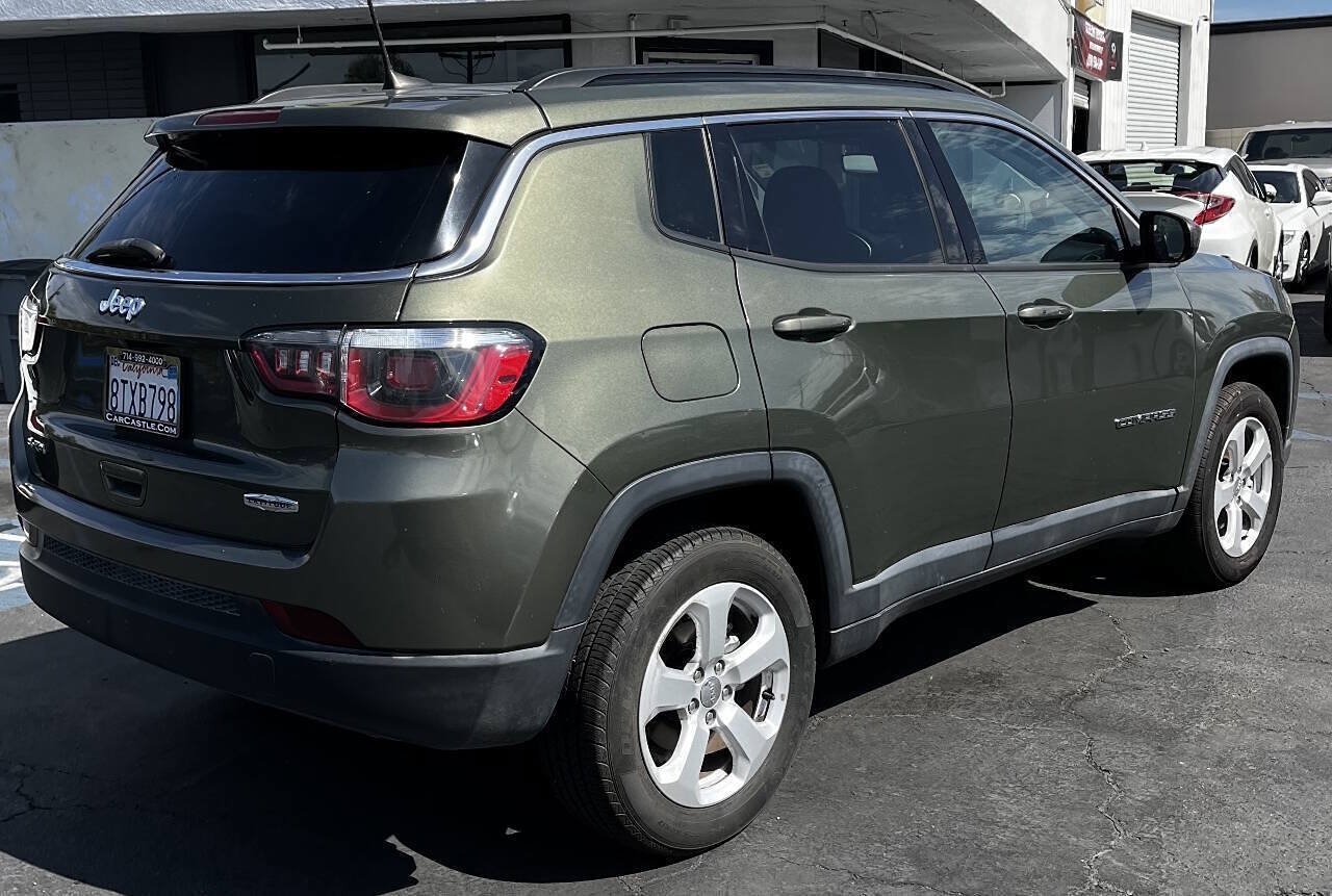 Used 2019 Jeep Compass Latitude AWD/4WD image 5