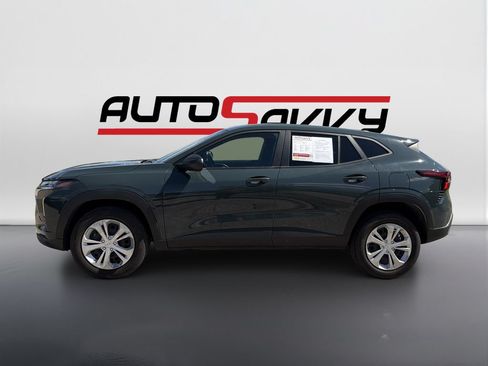 Used 2025 Chevrolet Trax LS FWD image 8