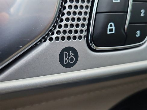 Used 2020 Ford Explorer Limited image 20