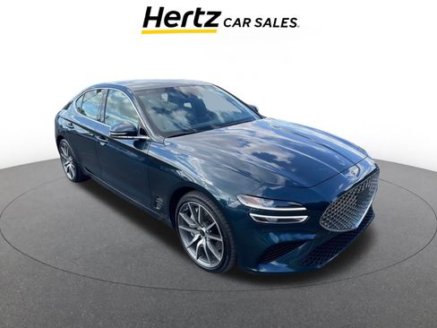 Used 2025 Genesis G70 2.5T image 1