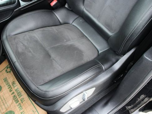 Used 2018 Porsche Macan image 23