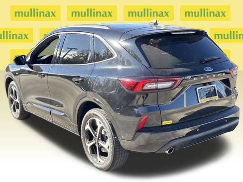 Used 2023 Ford Escape ST-Line Elite w/ Premium Technology Package image 10