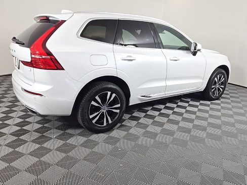 Used 2021 Volvo XC60 T8 Inscription Expression image 6