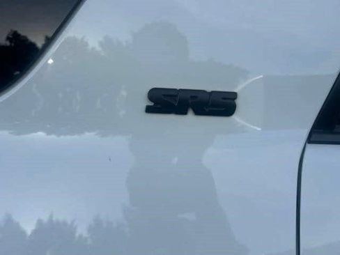 Used 2022 Toyota 4Runner SR5 AWD/4WD image 6