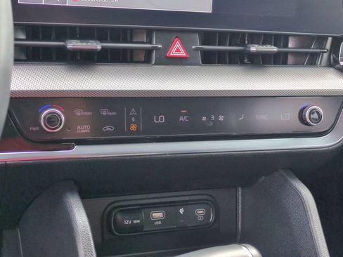 Certified 2025 Kia Sportage SX AWD/4WD image 25