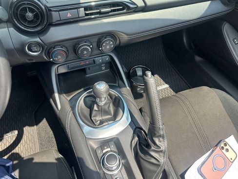 Used 2025 MAZDA MX-5 Miata Club w/ Weather Package RWD image 29