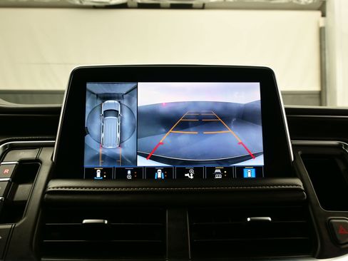 Used 2021 GMC Yukon SLT w/ SLT Premium Package image 20