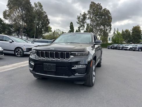 Used 2023 Jeep Grand Cherokee 4WD 4xe w/ Luxury Tech Group II image 5