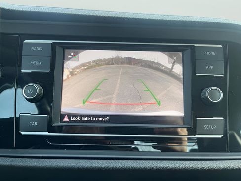 Used 2019 Volkswagen Jetta SE w/ Cold Weather Package image 27