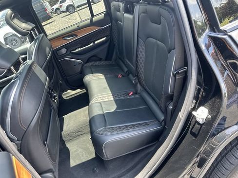 Used 2022 Jeep Grand Cherokee Summit AWD/4WD image 27