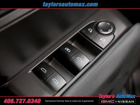 Used 2023 Chevrolet Colorado Z71 w/ Z71 Convenience Package 2 image 26