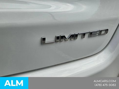 Used 2025 Jeep Compass Limited AWD/4WD image 11
