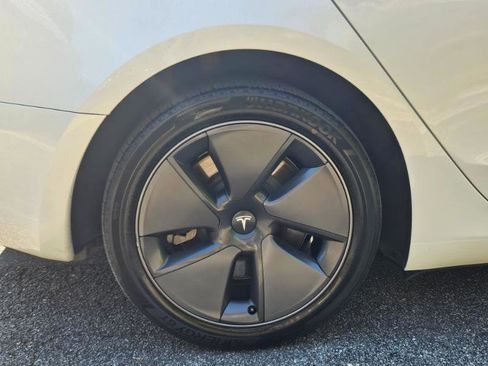 Used 2023 Tesla Model 3 Standard Range image 15