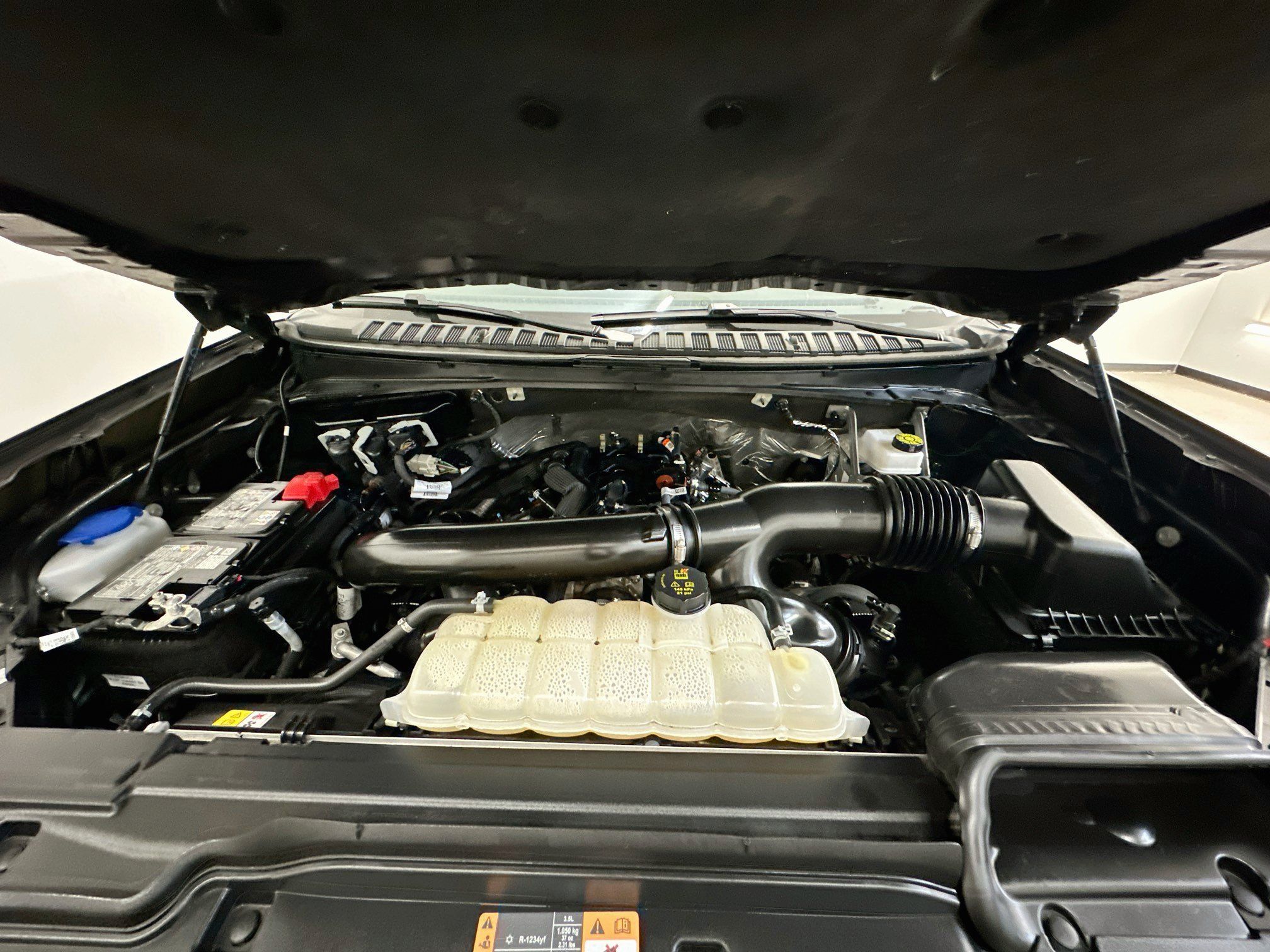 Used 2025 Ford Expedition Active AWD/4WD image 37
