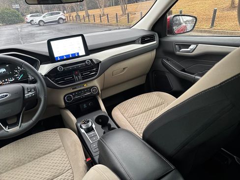 Used 2021 Ford Escape SE w/ Convenience Package image 31