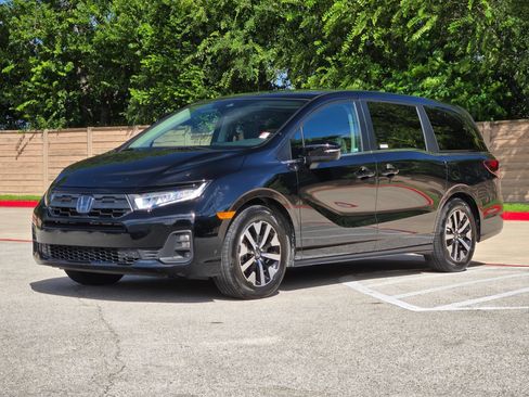 Used 2025 Honda Odyssey EX-L image 7