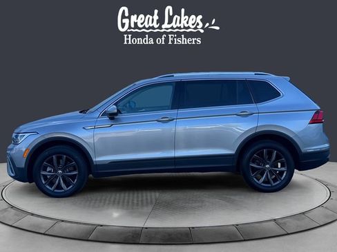 Used 2022 Volkswagen Tiguan SE image 2