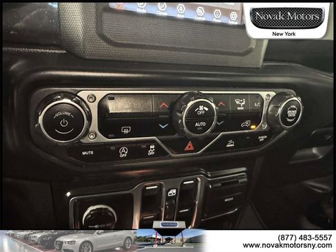 Used 2021 Jeep Wrangler Unlimited Sport image 22