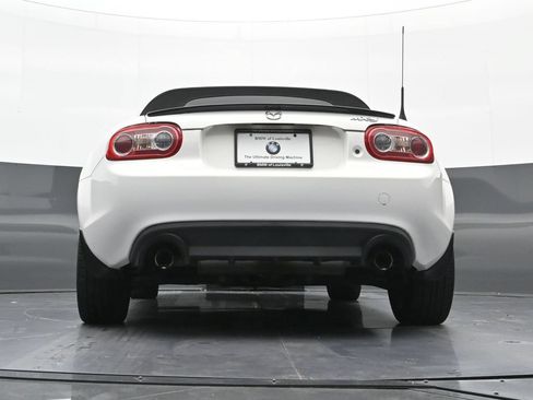 Used 2015 MAZDA MX-5 Miata Club RWD image 21