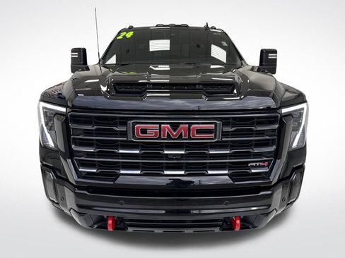 Used 2024 GMC Sierra 2500 AT4 w/ AT4 Premium Plus Package image 2