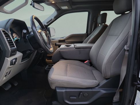 Used 2019 Ford F150 XLT w/ Equipment Group 302A Luxury AWD/4WD image 14