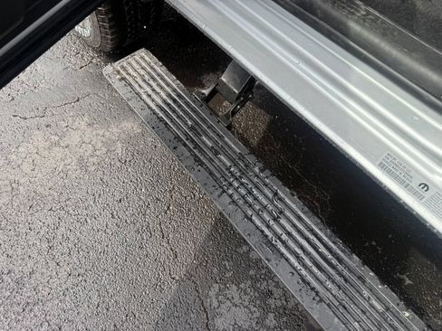 New 2026 RAM 2500 Laramie AWD/4WD image 17