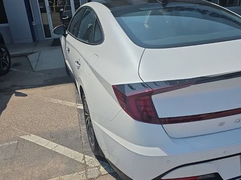 Used 2021 Hyundai Sonata Limited FWD image 10