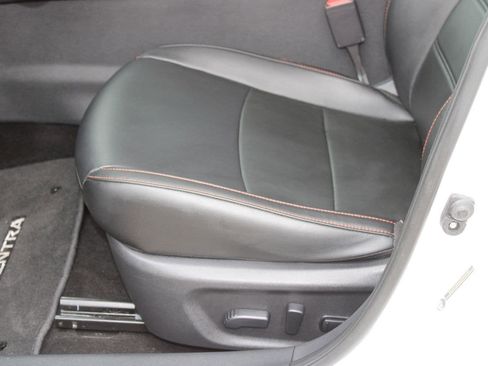 Used 2024 Nissan Sentra SR w/ SR Premium Package image 15