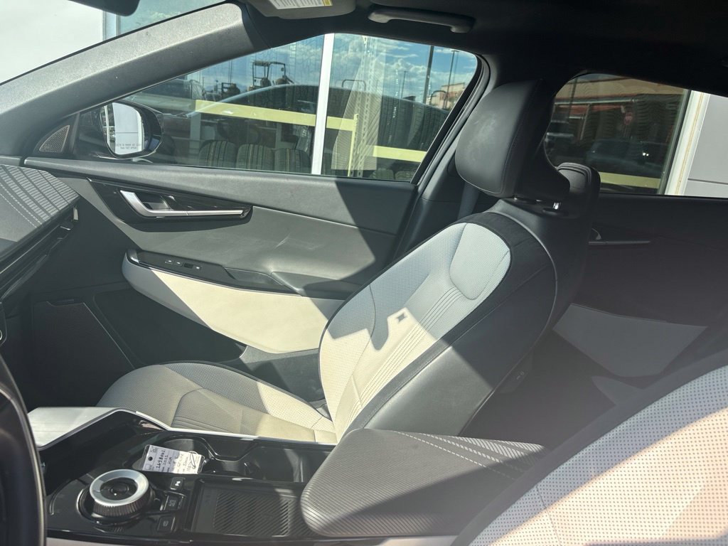 Certified 2023 Kia EV6 GT-Line w/ GT-Line White Seat Package AWD/4WD image 7