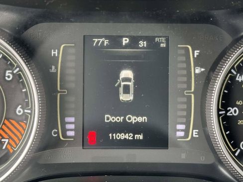 Used 2015 Jeep Cherokee Sport w/ Cold Weather Group image 26