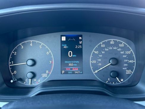 Used 2025 Toyota Corolla SE image 19