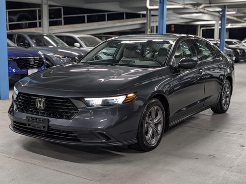 Used 2024 Honda Accord EX image 3