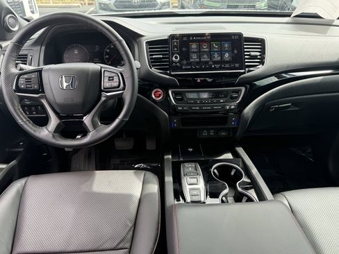 Certified 2025 Honda Ridgeline Black Edition image 20
