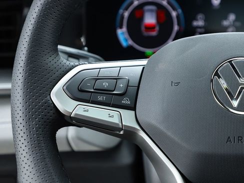 New 2026 Volkswagen Tiguan SE R-Line AWD/4WD image 21