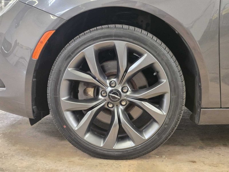 Used 2015 Chrysler 200 S w/ Navigation & Sound Group I AWD/4WD image 16