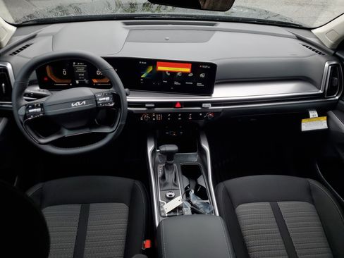 New 2026 Kia Sorento LX image 15