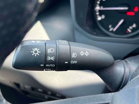 Used 2023 Toyota Tundra Limited w/ Power Package AWD/4WD image 18