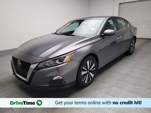Used 2021 Nissan Altima 2.5 SV FWD image 1